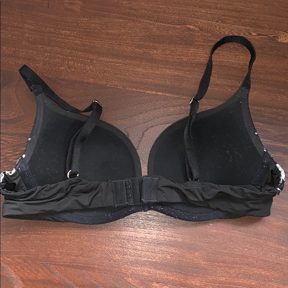 Victoria’s Secret Black Push Up Bra - Picture 4 of 5